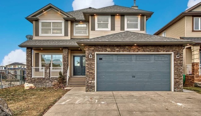 Lakefront, Fireplace, 90 min Banff, AC
