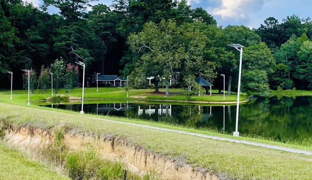 Lakefront Getaway