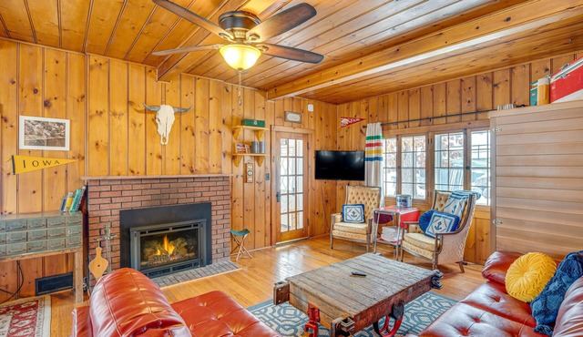 Lakefront Getaway w/Several Extra Amenities