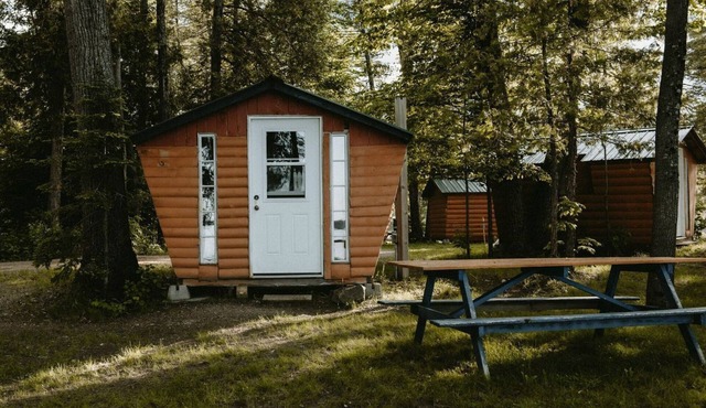 Lakefront Glamping Cabin