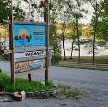 Lakefront Hideaway Resort 10 Total cabins-Lake View, Private Beach