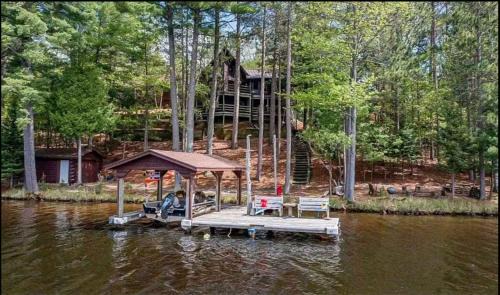 Lakefront home with private dock two decks kayaks & AC