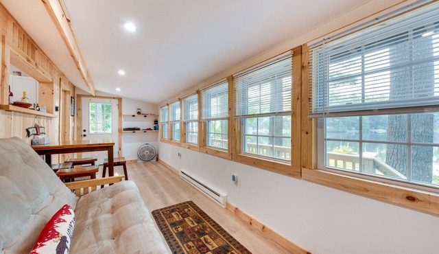 Lakefront Limerick Cottage w/Private Beach!