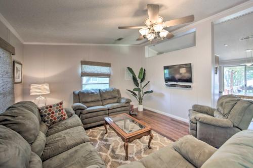 Lakefront Mabank Gem w/Sunset Views: Pets Welcome
