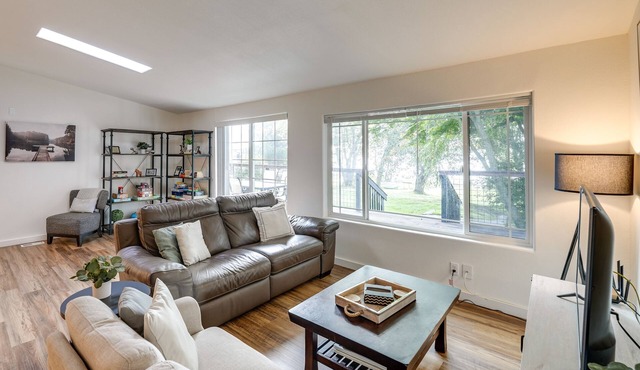 Lakefront Mount Vernon Home w/Private Dock!