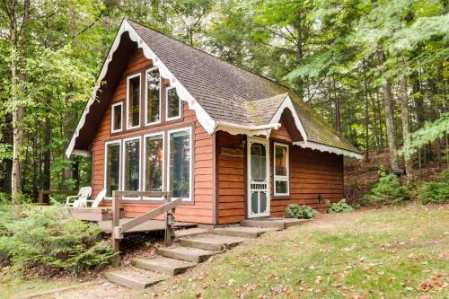 Lakefront Ogema Vacation Rental Cabin w/Fire Pit!