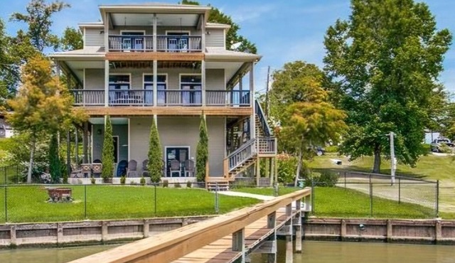Lakefront relaxation with private dock