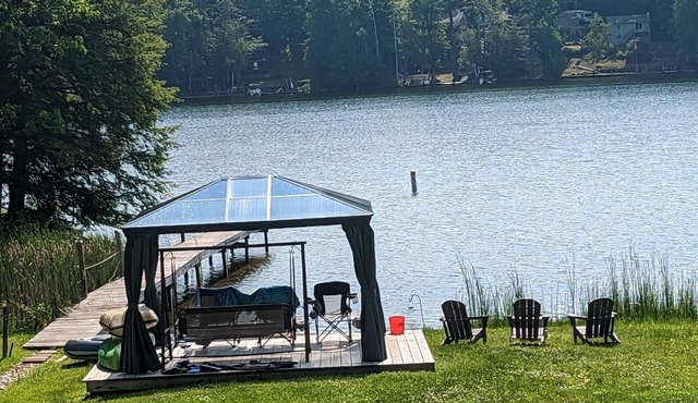 Lakehouse in the Adirondacks, great for families!