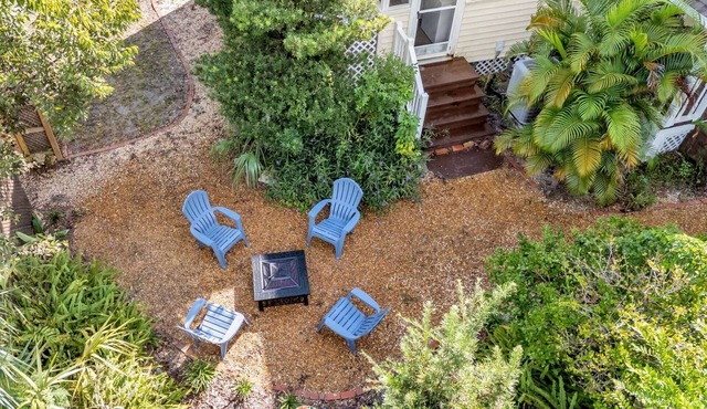 Lakeland Group Retreat | Sleeps 18 Across 3 Private Units | Walk to Lakes & Florida Southern