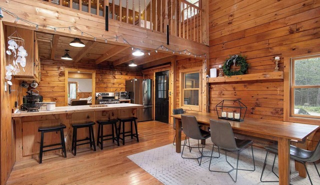 Lakes & Leisure: Spacious Berkshire Getaway