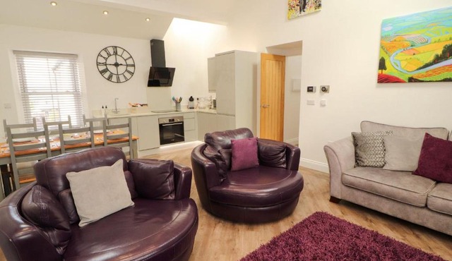 Lakes View Apartment 3