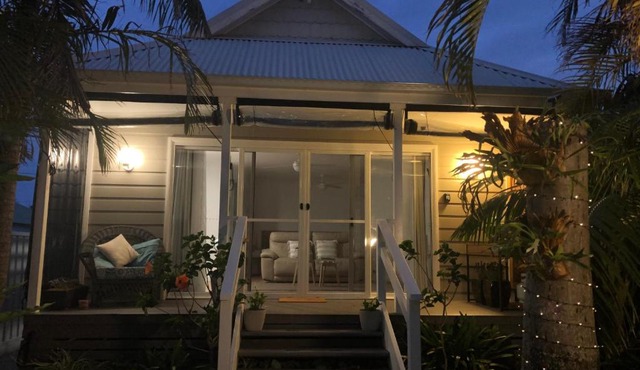 Lakeside Bungalow