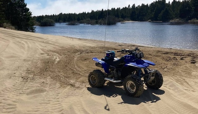 Lakeside Dune Getaway-direct dune access and the lake is just two blocks away!