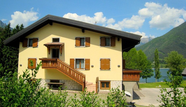 Lakeside Escape in Ledro