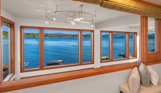 Lakeside Haven Escape
