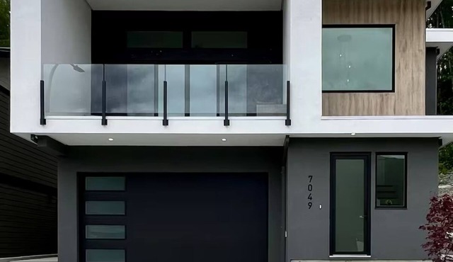 Lakeside Living – New 3 Bedroom Retreat