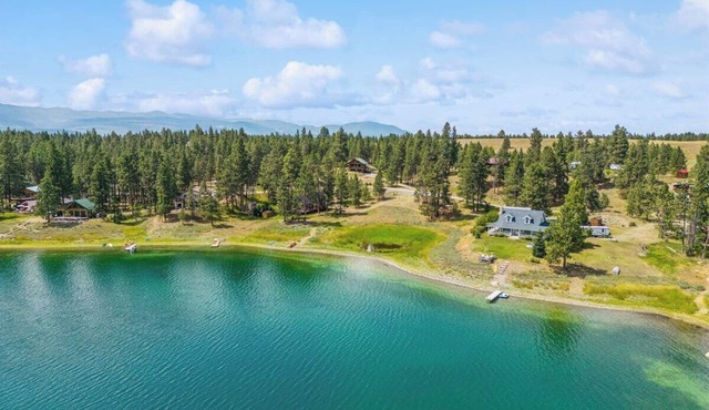 Lakeside Retreat in Eureka! *30 Day Rental ONLY*