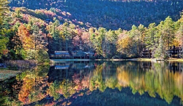 Lakeside Serenity, Lakeside Serenity
