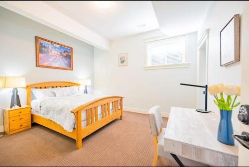 Lakeview 2-bed 2-bath Entire Suite near Summerhill Winery