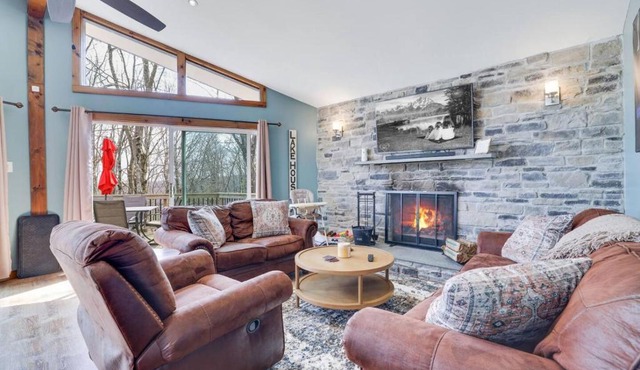 Lakeview Escape with Hot Tub, lake, & Ski