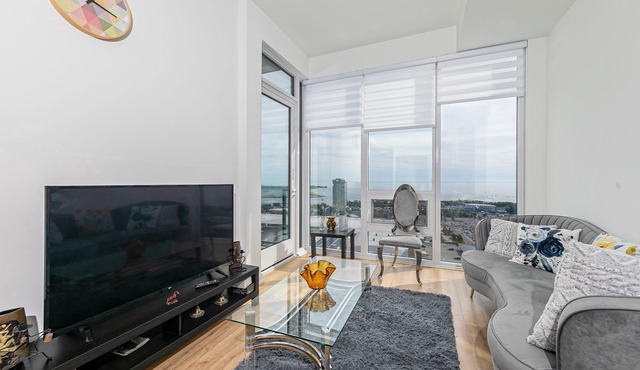 Lakeview Penthouse