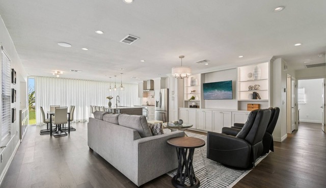 Lakeview Retreat with BBQ Near Kalahari Resort: Walk to Park, Fishing Pier, Updated Kitchen