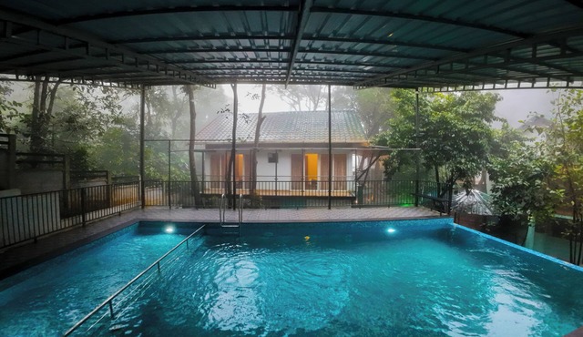 Lakkidi Mist Resort