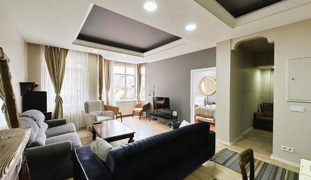Lamartin Suite