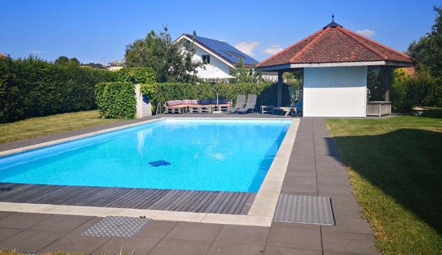 Land Luxury