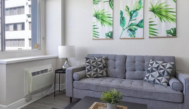 Landing | Amazing 1BD, Clubhouse, Pool