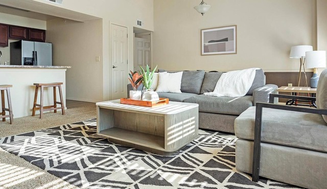 Landing | Amazing 2BD, Gym, Pool