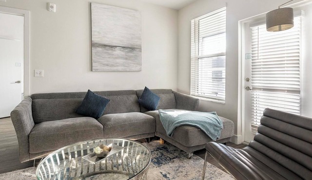 Landing | Amazing 2BD, Clubhouse, Pool