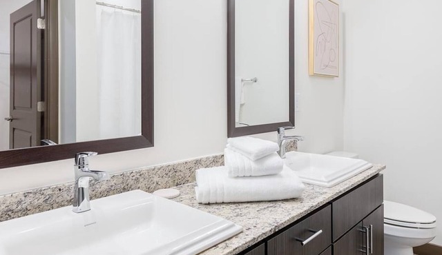 Landing at Century Belmont Station - 2 Bedrooms in Middletown