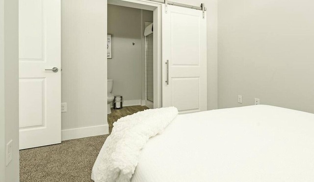 Landing at Chestnut Farm - 2 Bedrooms in Stallings