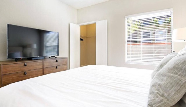 Landing at Portola on Russell - 1 Bedroom in Rhodes Ranch