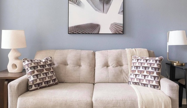 Landing | Beautiful 1BD, Clubhouse, Gym