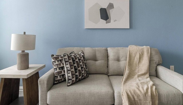 Landing | Beautiful 1BD, Gym