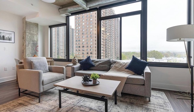 Landing | Beautiful 1BD, Gym, Game Room