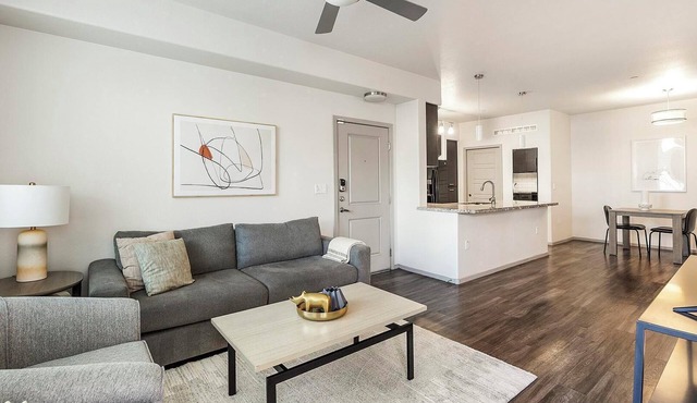Landing | Beautiful 1BD, Gym
