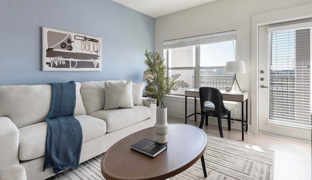 Landing | Beautiful 2BD, Gym, Clubhouse