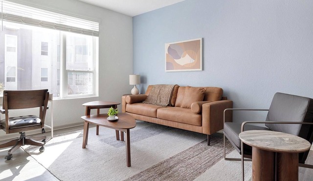 Landing | Beautiful 2BD, Clubhouse, Gym