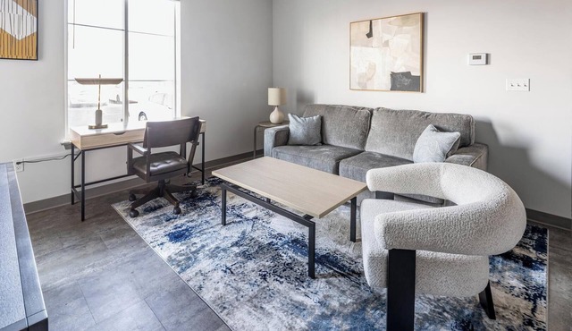 Landing | Beautiful 3BD, Courtyard