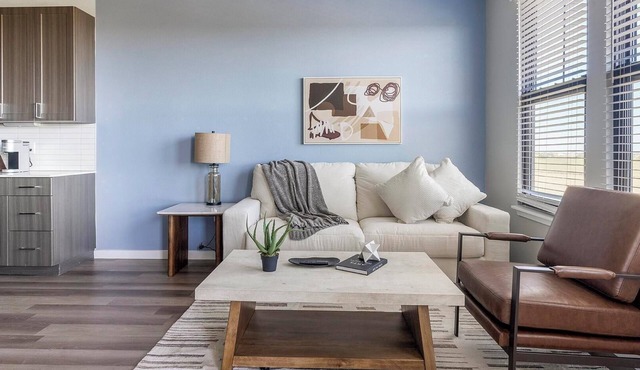 Landing | Beautiful 1BD, Clubhouse, Gym