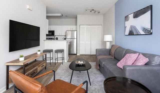 Landing | Beautiful 1BD, Clubhouse, Gym