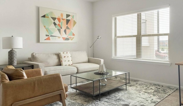 Landing | Chic 1BD, Clubhouse, Pool