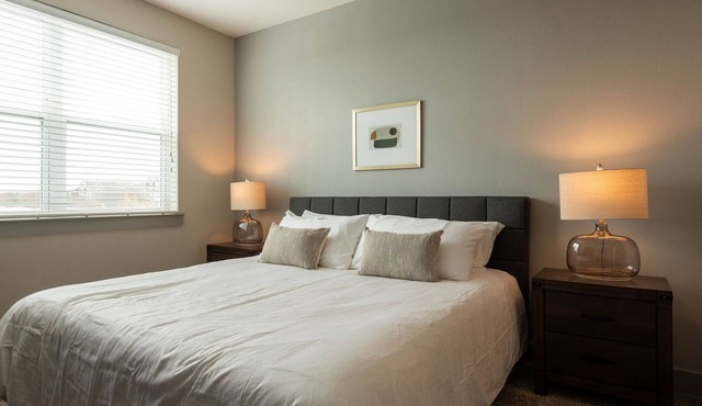 Landing | Chic 1BD, Courtyard, Pool