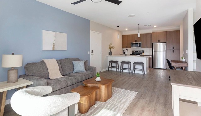 Landing | Chic 1BD, Pool, Clubhouse