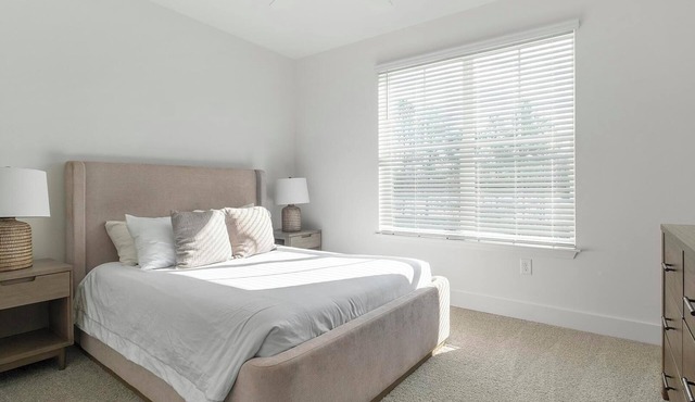 Landing | Chic 1BD, Gym, Clubhouse