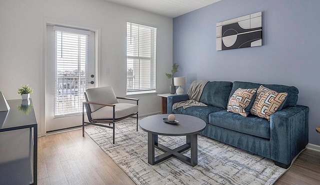 Landing | Chic 1BD, Yoga Studio, Pool