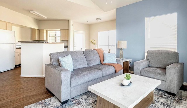 Landing | Chic 2BD, Game Room, Clubhouse